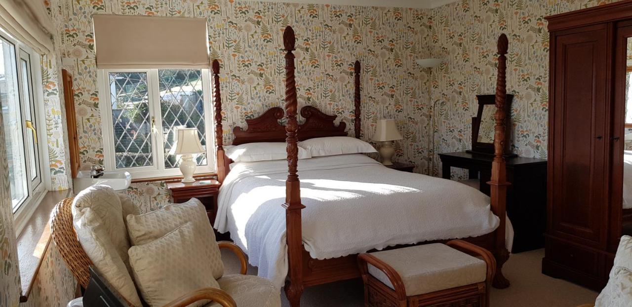 Wychwood House Bed & Breakfast Penally Luaran gambar
