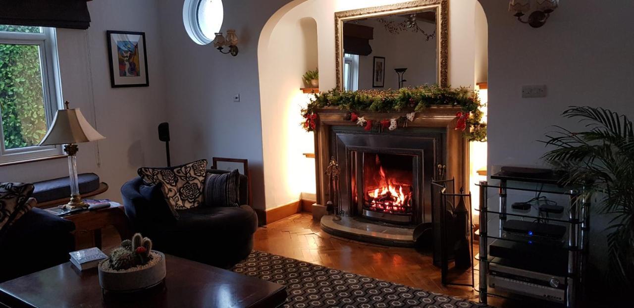 Wychwood House Bed & Breakfast Penally Luaran gambar