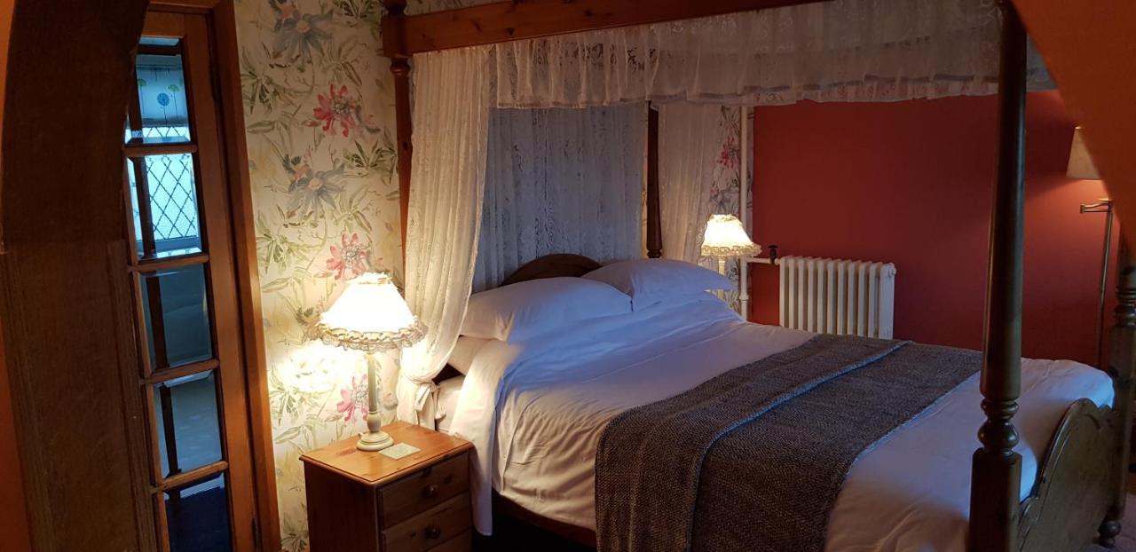 Wychwood House Bed & Breakfast Penally Luaran gambar