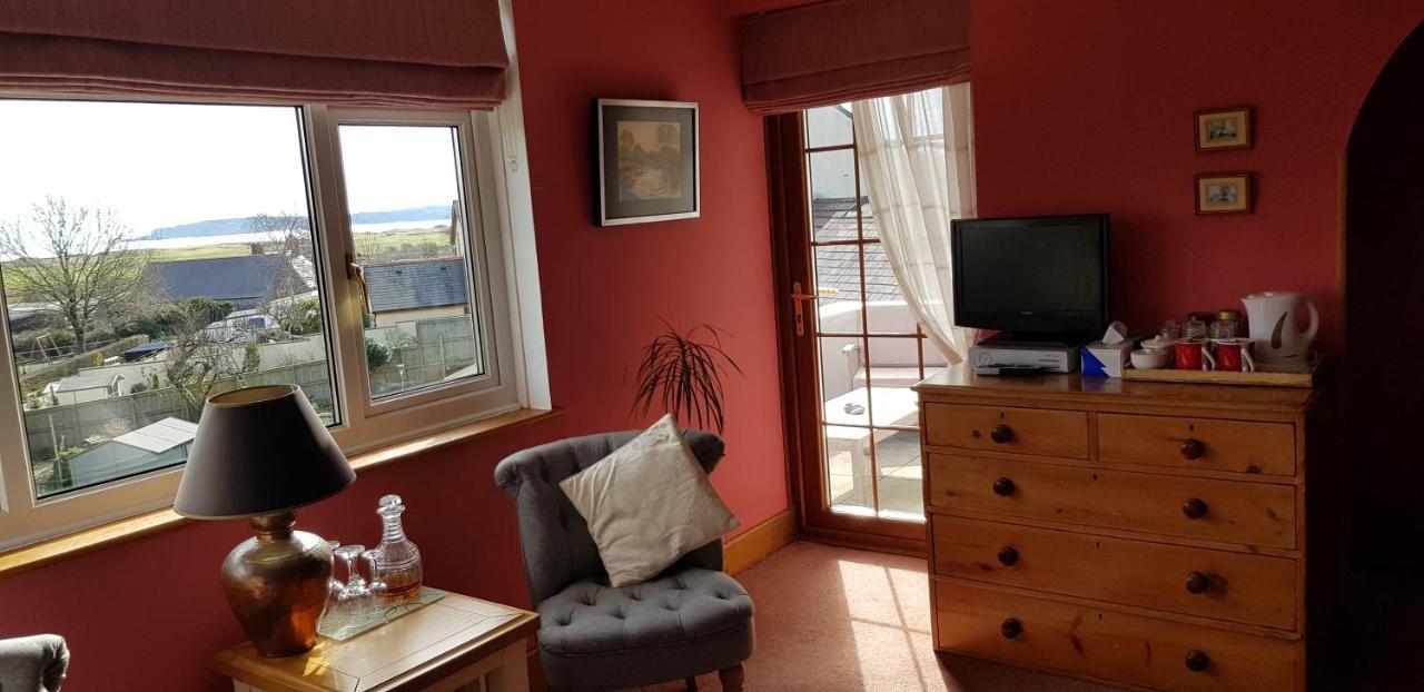 Wychwood House Bed & Breakfast Penally Luaran gambar