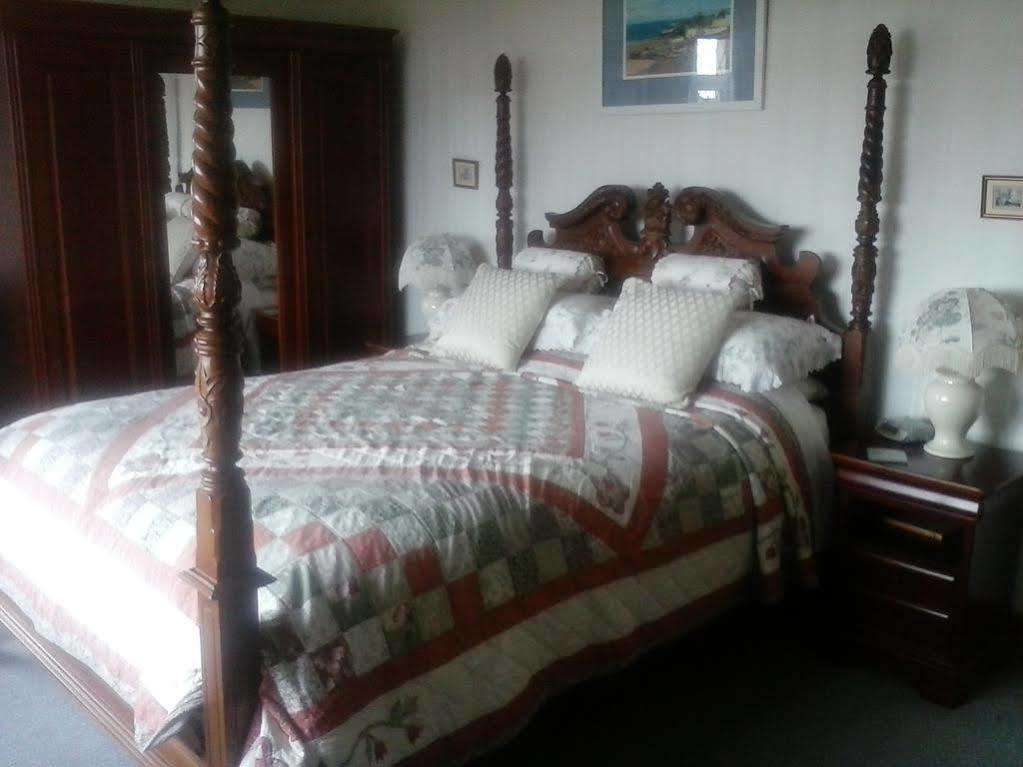 Wychwood House Bed & Breakfast Penally Luaran gambar